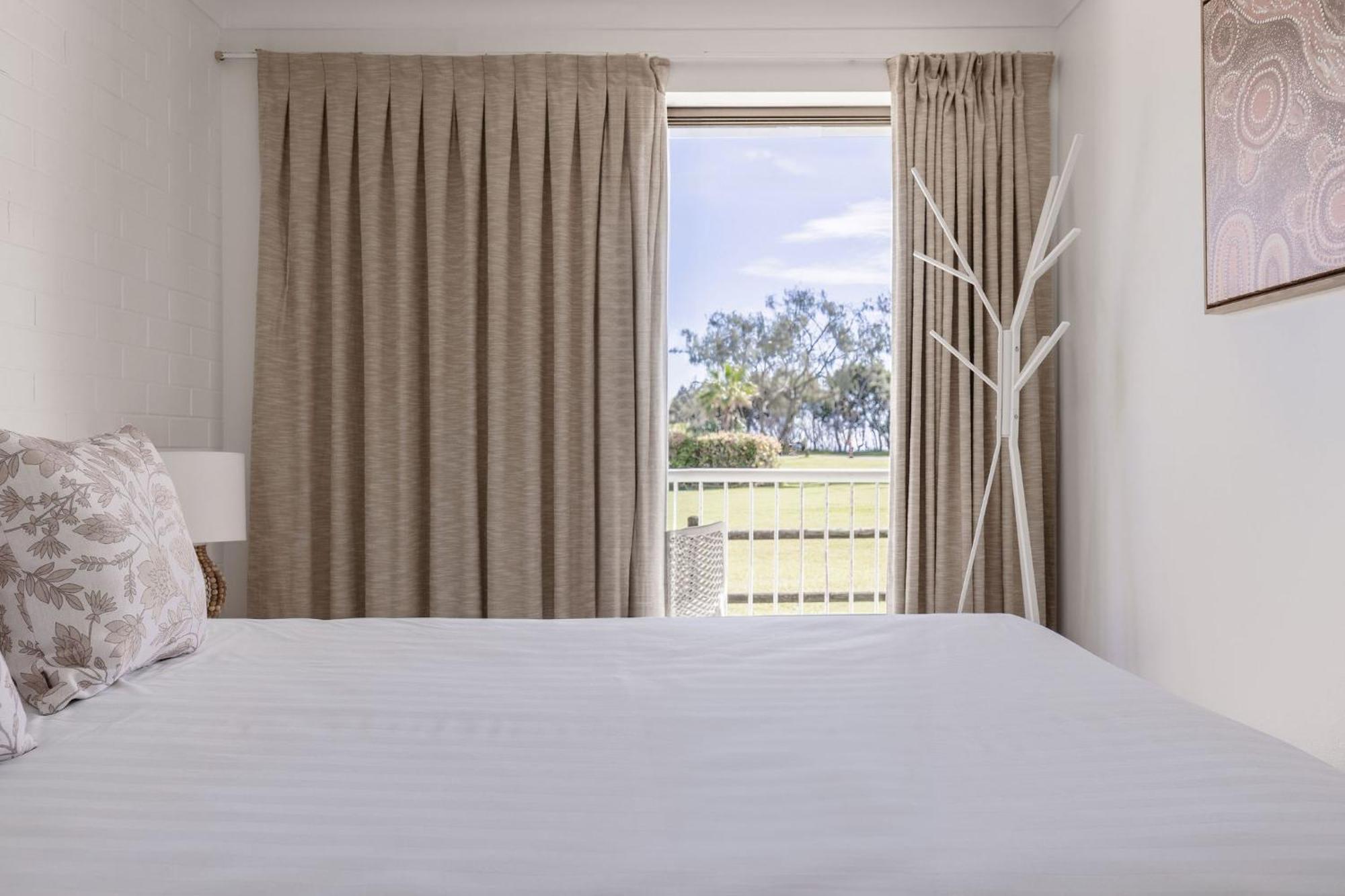 Main Beach Apartments Байрън Бей Екстериор снимка